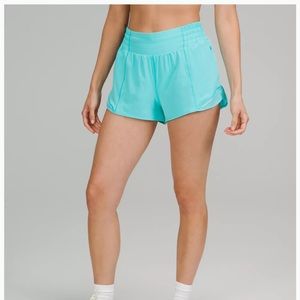 Lululemon Hotty Hot Low Rise Line Short 4”